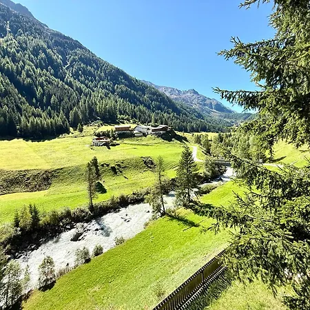 Casa vacanze Haus Freistabl - Uriges Fuer 6 Personen Mit Sauna & Bergblick Im Oetztal *