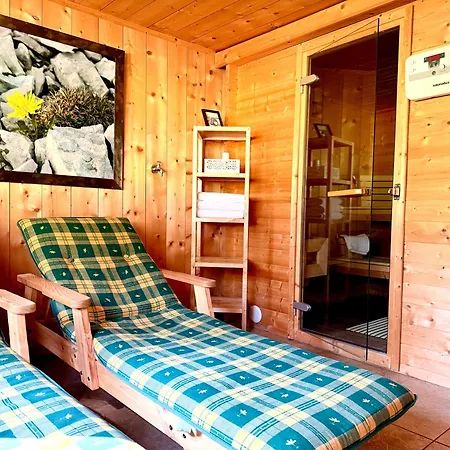度假居 Haus Freistabl - Uriges Fuer 6 Personen Mit Sauna & Bergblick Im Oetztal 索尔登